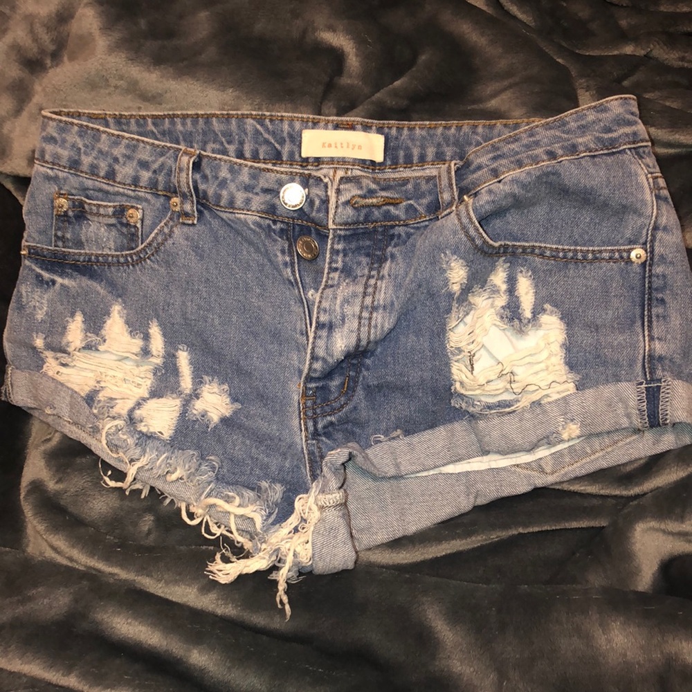 Semi high wasted distressed jean shorts